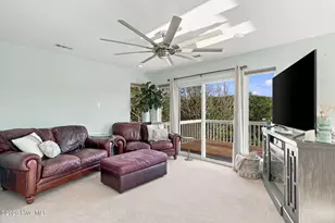 105 N Oak Dr, Surf City, NC 28445 - Photo 8
