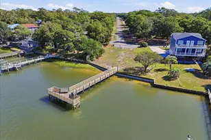 127 NW 25th St, Oak Island, NC 28465 - Photo 108
