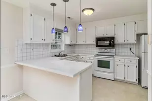 3809 E Vancroft Cir, Winterville, NC 28590 - Photo 10