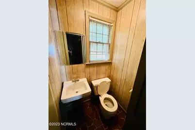 3591 E Wilson Street, Farmville, NC 27828 - Photo 10