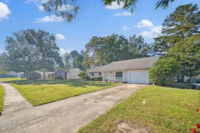 1107 Massey Court, Jacksonville, NC 28546 - Photo 4