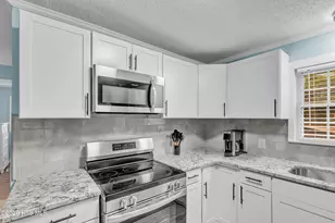 344 Cedar St, Emerald Isle, NC 28594 - Photo 16