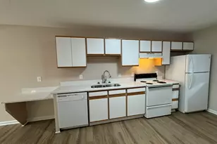 2215 Hurt Dr, Rocky Mount, NC 27804 - Photo 6