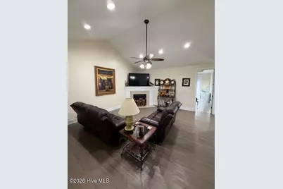 138 Trestle Street, Hamlet, NC 28345 - Photo 8