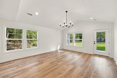 484 Cherokee Road, Southport, NC 28461 - Photo 6