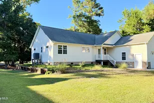 1114 Barkentine Dr, New Bern, NC 28560 - Photo 4