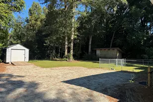 210 N 1st Ave, New Bern, NC 28560 - Photo 22