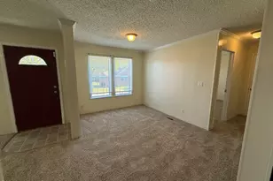 121 Darden St, Jacksonville, NC 28540 - Photo 6