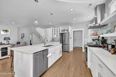 702 Fayetteville Avenue, Carolina Beach, NC 28428 - Photo 12