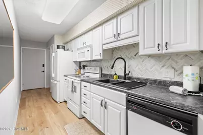 200 Lake Park Boulevard S #6c, Carolina Beach, NC 28428 - Photo 10