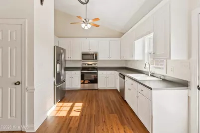 726 Addington Drive, Winterville, NC 28590 - Photo 8