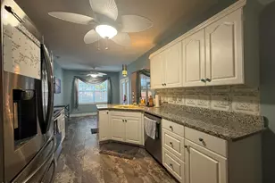 408 N Belvedere Dr, Hampstead, NC 28443 - Photo 8