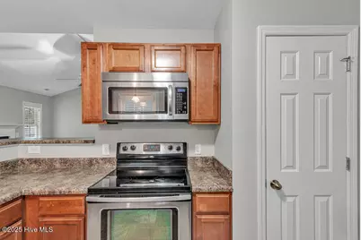 713 Savannah Drive, Jacksonville, NC 28546 - Photo 10