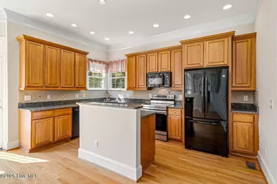 803 Highgrove Drive, Chapel Hill, NC 27516 - Photo 26