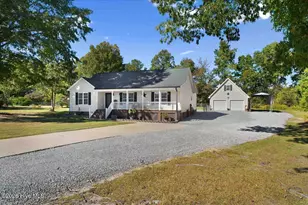 209 Davis Farm Dr, Selma, NC 27576 - Photo 4