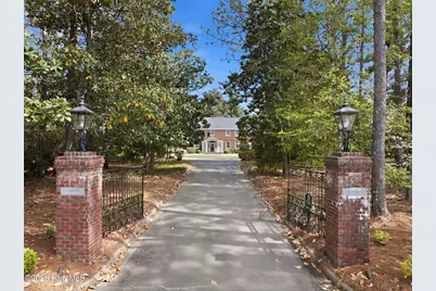 200 Hollycrest Drive, Pinehurst, NC 28374 - Photo 198
