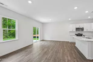 437 Conifer St, Sanford, NC 27332 - Photo 6