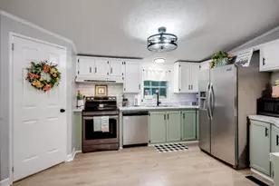 659 Thenas Gdn, Aiken, SC 29803 - Photo 6