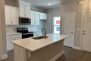 639 Caroline Ct, North Augusta, SC 29841 - Photo 2