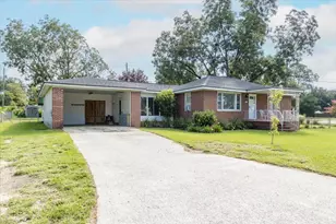 3613 Lake Shore Dr, Martinez, GA 30907 - Photo 2