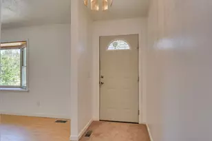 2021 Arcadia Ct, North Augusta, SC 29841 - Photo 6