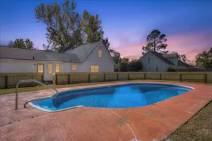 158 Live Oak Dr, Waynesboro, GA 30830 - Photo 2