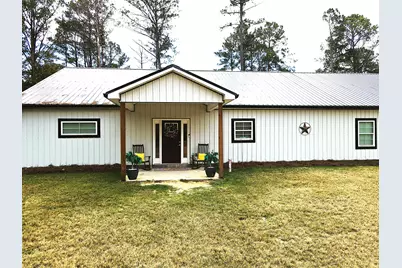 169 E Sheppard Street, Stapleton, GA 30823 - Photo 2