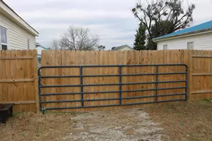 21 Robinson St, Warrenville, SC 29851 - Photo 20