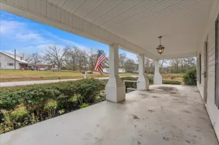 127 SW M L K Jr Dr, Crawfordville, GA 30631 - Photo 4