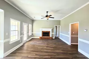 3938 Crest Dr, Hephzibah, GA 30815 - Photo 6