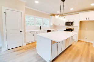 1192 Sunset Cove, Tignall, GA 30668 - Photo 10