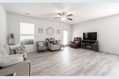 219 Sir Barton Loop, Graniteville, SC 29829 - Photo 4