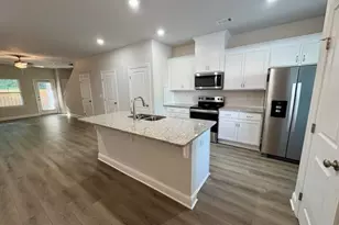 655 Caroline Ct, North Augusta, SC 29841 - Photo 2