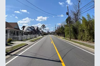 39 E Calhoun Street, Wadley, GA 30477 - Photo 6