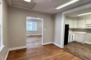 2619 Wrightsboro Rd, Augusta, GA 30904 - Photo 6