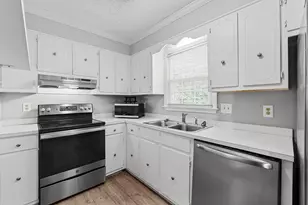 1010 Hickman Rd, Augusta, GA 30904 - Photo 10