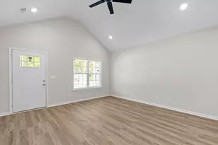 631 Clary St, Thomson, GA 30824 - Photo 12