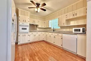 410 Johns Rd, Thomson, GA 30824 - Photo 8