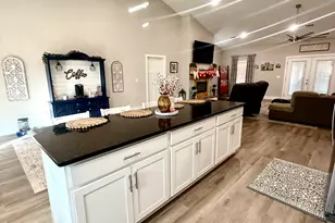 169 E Sheppard St, Stapleton, GA 30823 - Photo 10