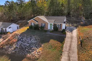 2812 Cranbrook Dr, Hephzibah, GA 30815 - Photo 2
