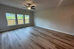 1087 Bobbye Dr, North Augusta, SC 29841 - Photo 8