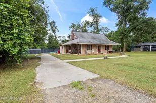 205 Live Oak Dr, Waynesboro, GA 30830 - Photo 2