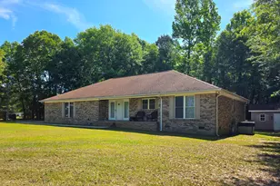 335 W Sheppard St, Stapleton, GA 30823 - Photo 4