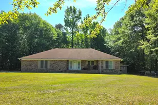 335 W Sheppard St, Stapleton, GA 30823 - Photo 2