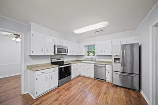 149 Ashley Cir, Martinez, GA 30907 - Photo 8