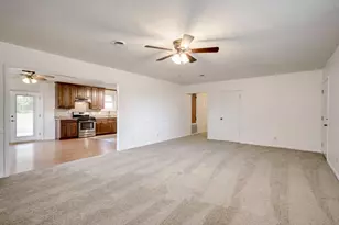2001 Tracy Dr, Hephzibah, GA 30815 - Photo 10