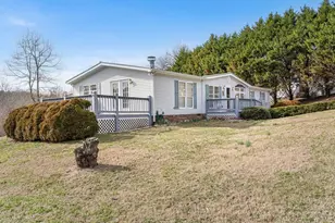 283 Bobcat Ln, Warne, NC 28909 - Photo 2