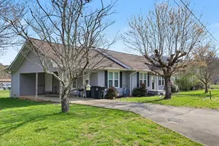 67 Lowell St, Murphy, NC 28906 - Photo 4