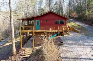 608 Hilltop Ln, Murphy, NC 28906 - Photo 16
