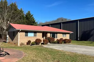 71 Laura St, Robbinsville, NC 28771 - Photo 2
